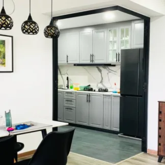 Off White Slide and Swing 3.0: AD85 Slide and Swing Door Design O with Animal Character Picture (AL42)